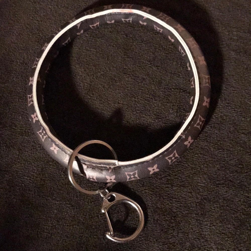 Key ring holder